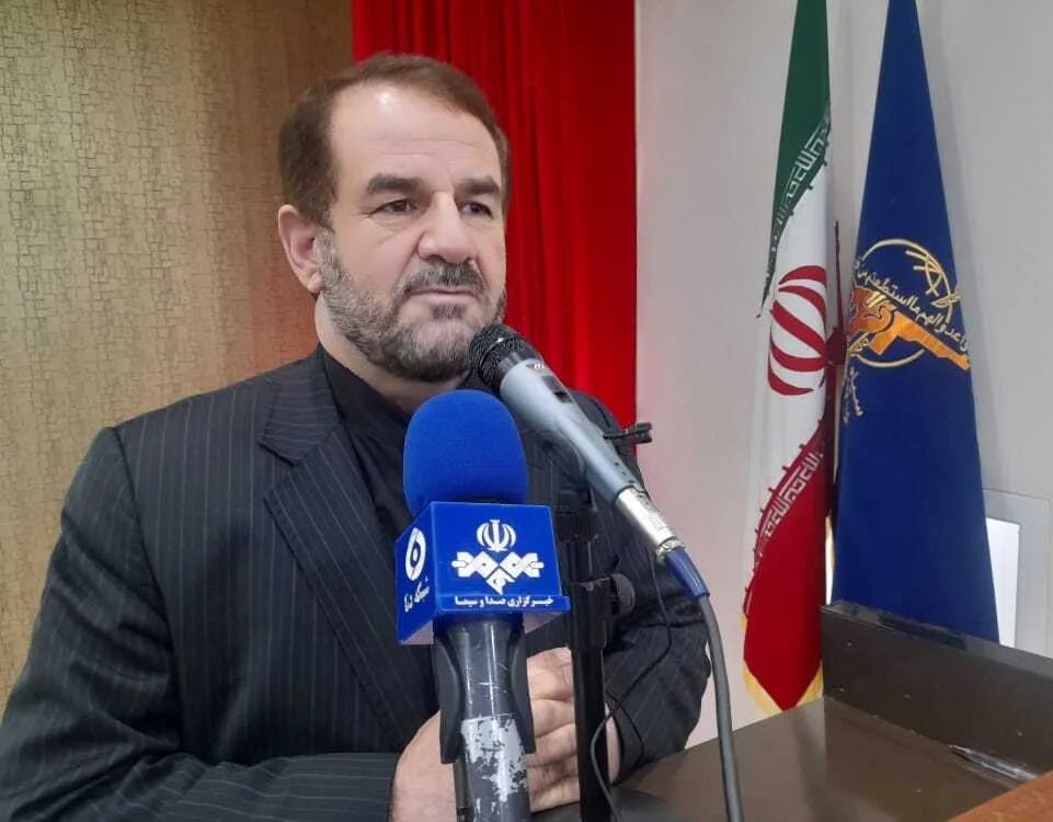 درخواست استاندار کهگیلویه و بویراحمد از مشاور فرمانده کل سپاه پاسداران/ سپاه اشتغال را به خانه‌های مردم ببرد