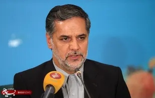 حذف مبحث تسخیرلانه جاسوسی از کتب درسی حرکت غیرانقلابی است