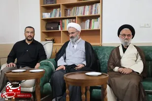 دیدار نماینده ولی&zwnj;فقیه در استان با خانواده شهید &laquo;حاجی قاسمی&raquo; در بسطام