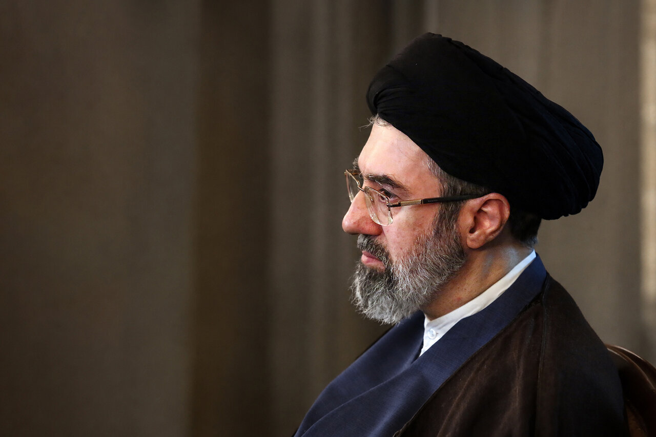 رهبر معظم انقلاب اسلامی: آیتاللهالعظمی شبیری زنجانی عالمی محقق و ژرفنگر بود رهبر معظم انقلاب اسلامی: آیتاللهالعظمی شبیری زنجانی عالمی محقق و ژرفنگر بود