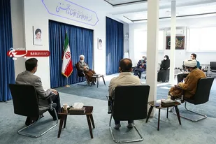 پیوند جامعه نخبگانی با دین از موضوعات محوری است
