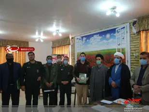 تجلیل از دانش آموز نخبه بسیجی در جرقویه سفلی