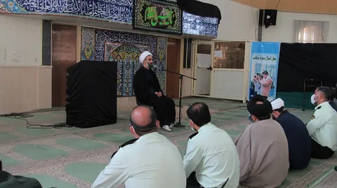 دیدار نیروهای مسلح با امام جمعه تفرش در هفته دفاع مقدس