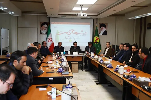 دیدار با ۵۰ خانواده معزز شهدا در طرح سپاس شرکت توزیع برق استان همدان