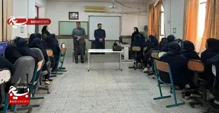 دانش آموزان رأی اولی در سرنوشت کشور خود مشارکت کنند