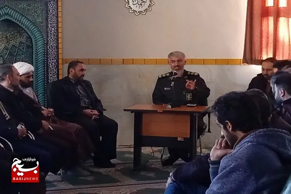 تنها راه مقابله با دشمن حفظ وحدت و جهاد تبیین است