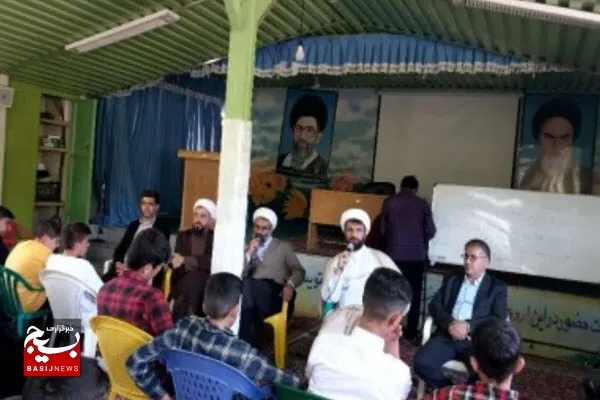 برگزاری جشن تکلیف دانش‌آموزان دبیرستان زنده یاد علیگلی بهار
