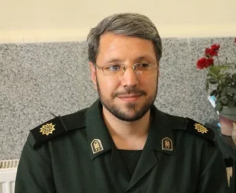 امر به معروف و نهی از منکر در جامعه غریب است