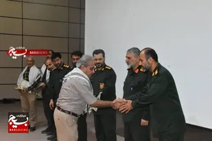 گزارش تصویری+ مراسم تجلیل از آزادگان دفاع مقدس در سپاه حضرت ولی عصر (عج) خوزستان