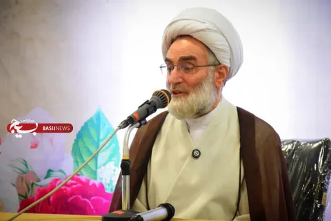 مبلغان باید به دانش روز و قدرت تحلیل مجهز باشند