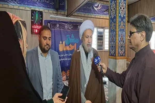 ۹۵۰۰ بسته نوشت افزار بین نیازمندان فارس توزیع شد