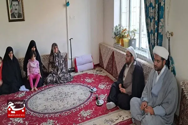 دیدار شورای پایگاه بسیج مبلغین همدان با خانواده شهید مرادی