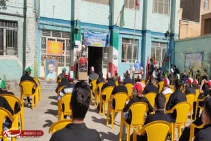 نواختن زنگ ایثار و مقاومت در مدرسه شاهد نهاوند