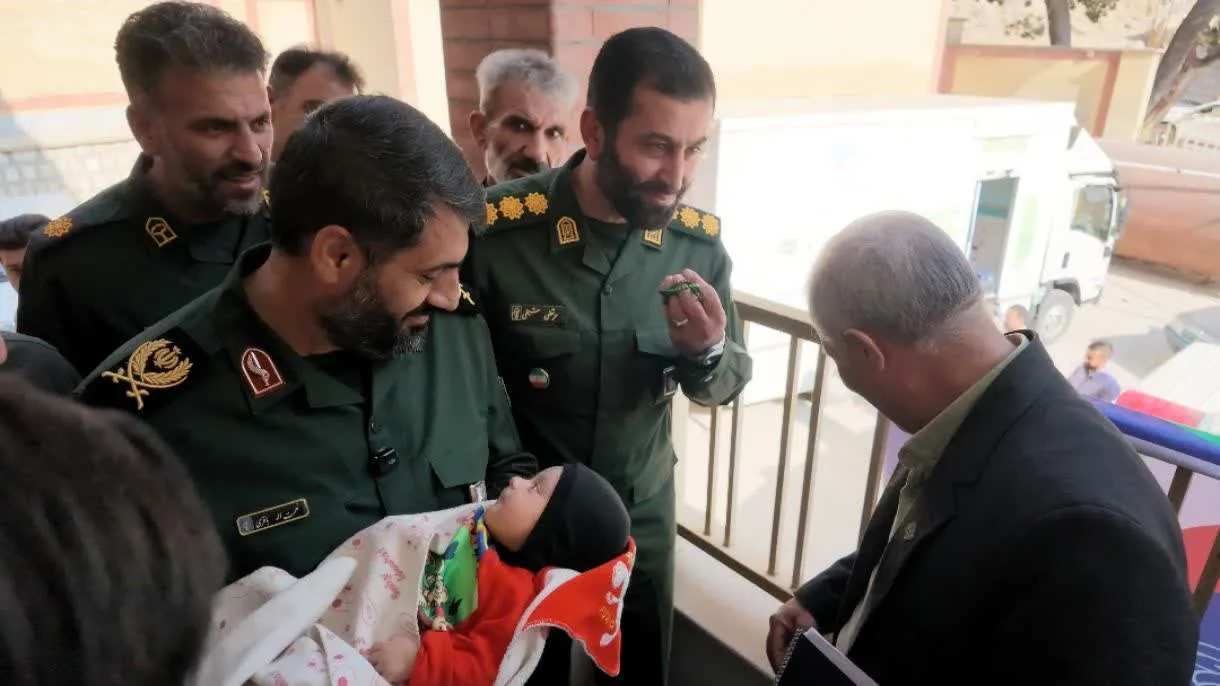 بازدید فرمانده سپاه استان لرستان از بیمارستان صحرایی زلقی الیگودرز 