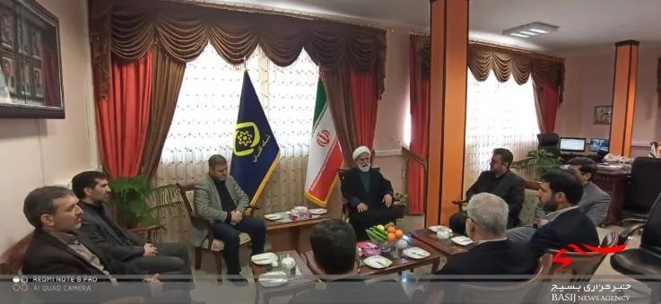 دیدار اعضای ستاد یادواره ده شهید گمنام شهر مهاجران با مدیر کل صدا و سیمای استان مرکزی