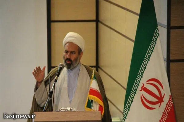 نهادینه کردن معنویت در سپاه وظیفه همه ما است