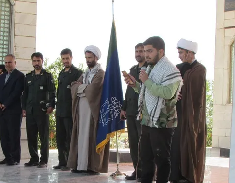 دانش آموزان در تاریخ انقلاب اسلامی و در طول هشت سال جنگ تحمیلی فرهنگ ایثار و شهادت را سرلوحه خود قرار دادند