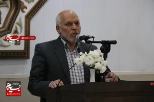 مراسم تکریم از مقام شامخ معلم توسط فرمانده ناحیه امام صادق(ع) برگزار شد.