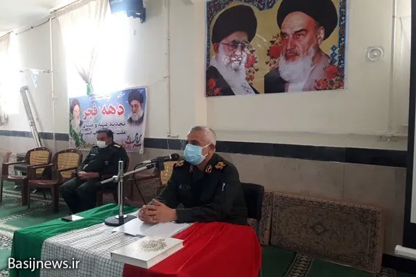 دستاوردهای انقلاب اسلامی مرهون خون شهدا است