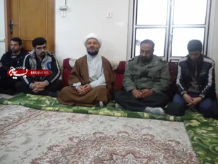 درخت تنومند انقلاب با خون شهدا آبیاری شده است