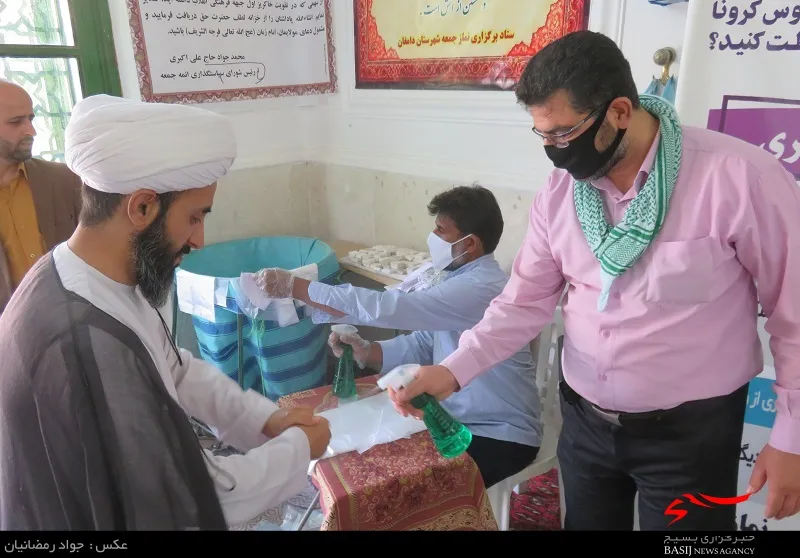 اقامه نخستین نماز جمعه سال جاری بارعایت دستورالعمل‌های بهداشتی در دامغان