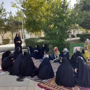 دورهمی دختران باحجاب حلقه صالحین شهید سعید فلاح/تجلیل از دختران محجبه و فعال فرهنگی