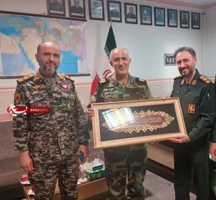 دیدار فرمانده سپاه آبیک با فرمانده مرکز آموزش شهدای جوادنیا