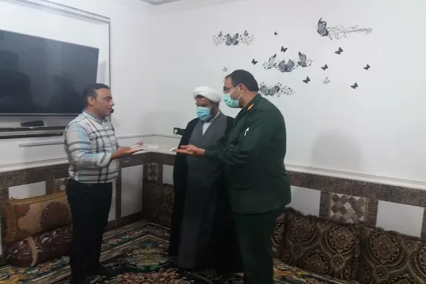 دیدار و سرکشی از خانواده معظم شهدا به مناسبت هفته دفاع مقدس