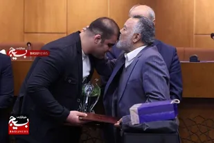 اعطا جایزه ملی &laquo;صلح و ورزش&raquo; به امین میرزازاده