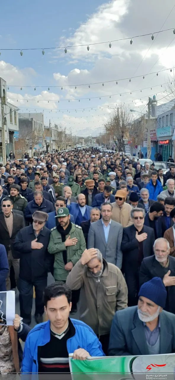 خروش مردم انقلابی شهرستان شازند به خون خواهی سردار سرلشکر حاج قاسم سلیمانی