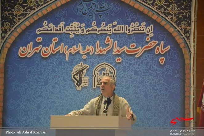 به کسی رای بدهید که به مکتب قاسم نزدیک تر باشد