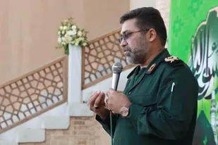 مراسم جشن ازدواج 460 زوج یزدی در حاشیه راهپیمایی 22 بهمن امسال در یزد برگزار شد