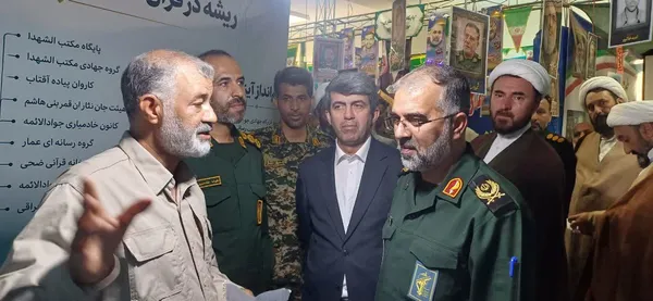 نمایشگاه &laquo;اسوه&raquo; با حضور سردار سید موسی حسینی فرمانده سپاه نینوا گلستان، فرماندار، فرمانده ناحیه مقاومت و جمعی از مسئولان شهرستانی در رامیان افتتاح شد.