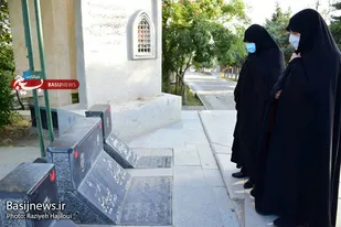 ادای احترام مسئول بسیج جامعه زنان کشور به شهدای همدان