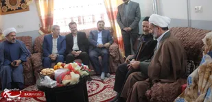 دیدار استاندار سمنان با خانواده شهید یزدی در روستای دهملا شاهرود+ تصاویر
