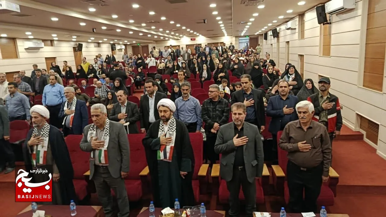جشن باشکوه «طلایه‌داران کار، تولید و خدمت» در چالوس