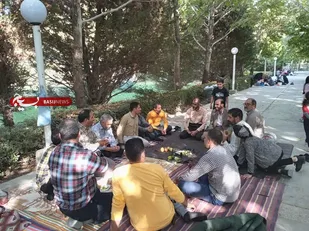 گردهمایی صمیمانه رزمندگان و بسیجیان در مجتمع فرهنگی تفریحی باغ غدیر اصفهان برگزار شد