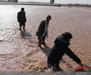 چتر همدلی جهادگرانی بر سر سیلزدگان جنوب کرمان