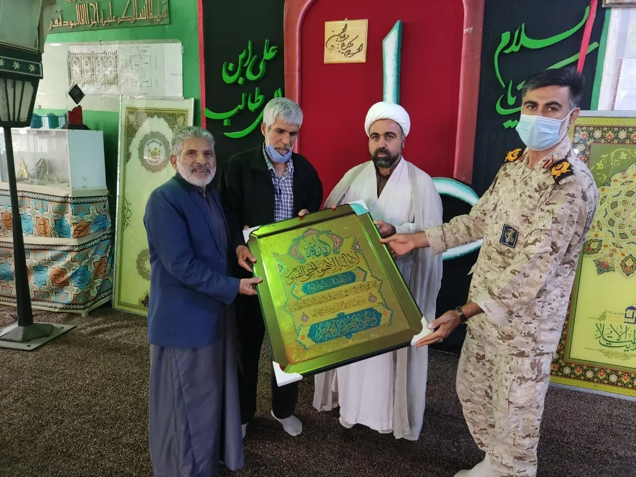 تجلیل فرمانده تیپ عملیاتی امام صادق (ع) از مظلوم ترین آزاده کشور