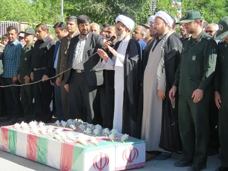 گرامی داشت راه و نام شهید از مهمترین شعائر است