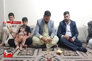 دیدار با خانواده شهید کریم کشته در زاهدان