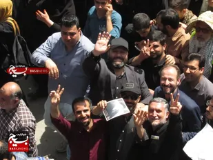 حضور بسیجیان ناحیه امام حسین(ع) کرج در مراسم سالگرد ارتحال بنیانگذار انقلاب اسلامی