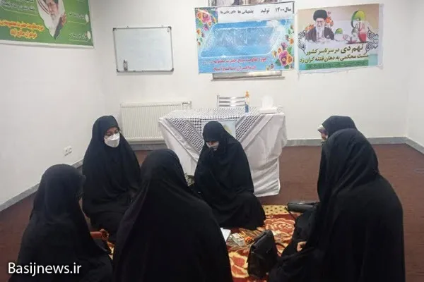 خدمت به مردم و مدیریت جهادی از مولفه‌های مکتب شهید سلیمانی است