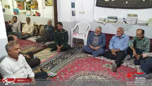 نشست هم اندیشی با راویان دفاع مقدس در خانه شهید میامی