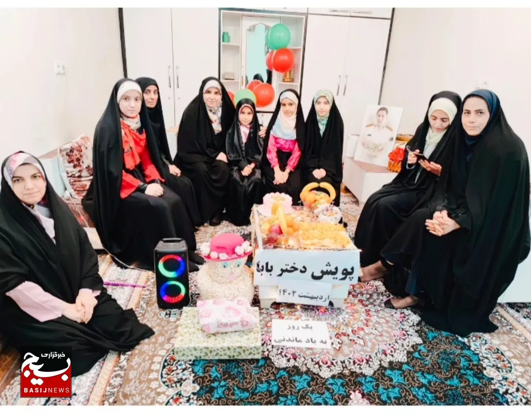غبار روبی و عطر افشانی گلزار شهدا در بهبهان