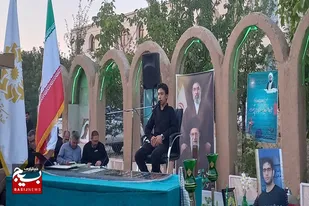 درخشش نور قرآن در جوار آرامگاه شهید گمنام حوزه علمیه علی بن ابیطالب(ع) ملایر