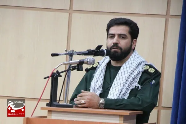 فرهنگیان در فتنه اخیر کمر دسیسه‌های دشمن را شکستند