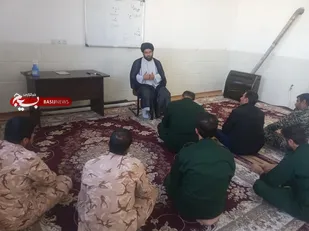 برگزاری جلسه سیاسی بصیرتی و جهاد تبیین برای  پایوران ونیروهای وظیفه گردان ۱۱۸امام حسین(علیه السلام)