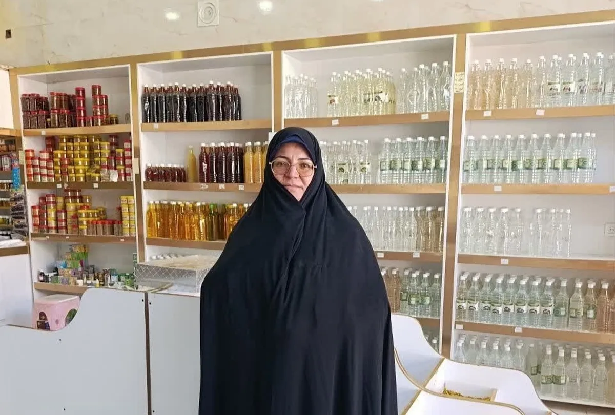 نصرت معصومی؛ بانویی که از دل بحران، چراغ تولید را روشن نگه داشت