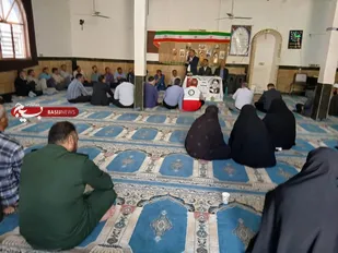 برگزاری میز خدمت به مناسبت هفته ی دفاع مقدس در شهرستان دزپارت